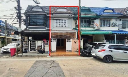 ขายทาวน์เฮาส์ - ขายทาวน์เฮ้าส์ หมู่บ้านมนวดีพาร์ค อำเภอบางบัวทอง นนทบุรี เนื้อที่ 16 ตร.ว. 2 ชั้น 3 นอน 2 น้ำ