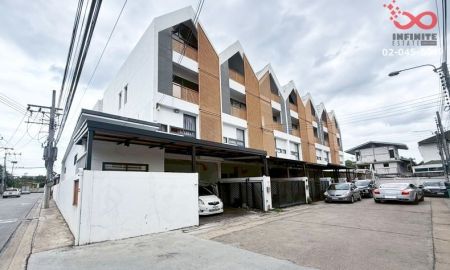 ขายทาวน์เฮาส์ - ขายทาวน์โฮม 4 ชั้น 35 ตร.ว. เดอะ ลอฟท์ บาย ไอ-เซน นาคนิวาส 48 แยก 14 ใกล้ทางด่วน