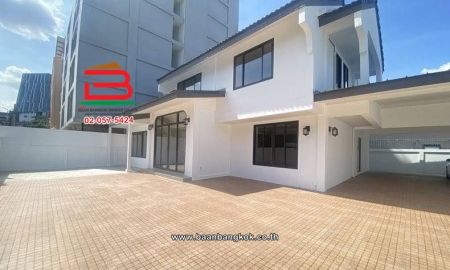 ขายบ้าน - บ้านเดี่ยวพร้อมที่ดิน (รีโนเวททั้งหลัง) แจ้งวัฒนะ 28 แยก 2 (หลังเซ็นทรัลแจ้งวัฒนะ) เนื้อที่ 87.7 ตารางวา ตำบลบางตลาด อำเภอปากเกร็ด นนทบุรี