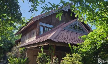 ขายบ้าน - ขายถูกมาก!! บ้านสวนพร้อมที่ดิน + โฮมสเตย์ ขนาด 5 ไร่ บรรยากาศดีมาก อ.คอนสาร จ.ชัยภูมิ ใกล้แม็คโครฯ