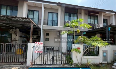 ขายทาวน์เฮาส์ - ขายทาวน์โฮม 2 ชั้น หมู่บ้านเดอะคัลเลอร์-อารียา ซอยมหาชัย ถนนบางนา-ตราด กม.10 พื้นที่ 16 ตรว. ขายขาดทุน ด่วนๆ!! เพียง 2.29 ล้านบาทเท่านั้น