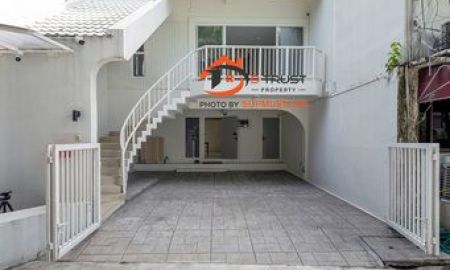 ให้เช่าทาวน์เฮาส์ - ให้เช่า ทาวน์โฮม 3 ชั้น ม.คลองตันนิเวศน์ สุขุมวิท 71 (ปรีดีพนมยงค์ 42) 33 ตร.ว.ใกล้ BTS พระโขนง