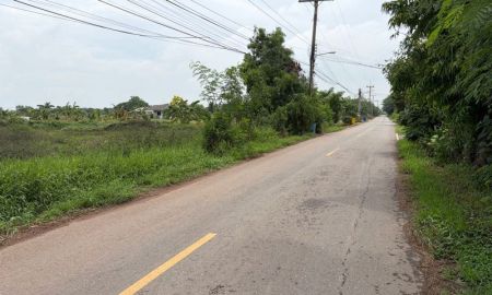 ขายที่ดิน - ขายที่ดินเปล่าแปลงสวย ทำเลดี ด้านหน้าติดถนน ด้านหลังติดคลอง อำเภอบางคล้า จังหวัดฉะเชิงเทรา