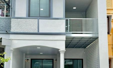 ขายทาวน์เฮาส์ - ขายทาวน์เฮ้าส์ 2 ชั้น หมู่บ้านสรรทัศน์ธานี 2 (หลังกองสลาก) ซอยทรายทอง 9/2 เนื้อที่ 20 ตารางวา 3 ห้องนอน ตำบลท่าทราย อำเภอเมืองนนทบุรี นนทบุรี