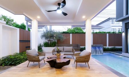 ขาย-ให้เช่าบ้าน - Ultra-Luxury 3-Story Pool Villa ใกล้เซ็นทรัลเชียงใหม่ พร้อมลิฟต์ส่วนตัว เฟอร์นิเจอร์ครบครัน