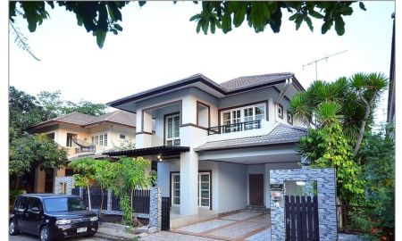 ขายที่ดิน - บ้านเดี่ยว 2 ชั้นหมู่บ้านปรีชา(ร่มเกล้า) รีโนเวทใหม่สวยมาก ทำเลดีสุดๆ ติดถนนร่มเกล้า ใกล้รถไฟฟ้า
