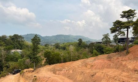 ขายที่ดิน - ขายที่ดินในภูเก็ต Sew view ทำเลทองที่โฉนด เนื้อที่ 2 ไร่ ล้อมด้วยวิวเขา มองเห็นทะเล สวยสงบมาก ติดถนนสาธารณะสะดวก ต.เชิงทะเล ถลาง