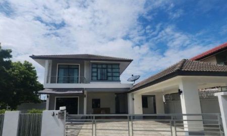 ให้เช่าบ้าน - หมู่บ้านรินรดา สันทรายน้อย รีโนเวทใหม่ สวย สะอาด พร้อมเข้าอยู่ พื้นที่กว้าง บรรยากาศเงียบสงบ