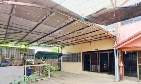 ขายบ้าน - ขายบ้านทาวน์เฮ้าส์ 2 ชั้น 2หลังติดกัน หมู่บ้านพิพรพงษ์2 ซอยวิภาวดี 84