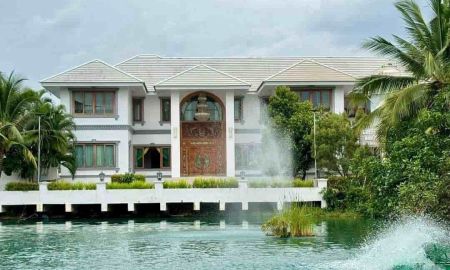 ขายบ้าน - ขายบ้านหรูพร้อมกิจการโรงงานเทียน 4-2-49 ไร่ สระว่ายน้ำส่วนตัว ในหางดง เชียงใหม่