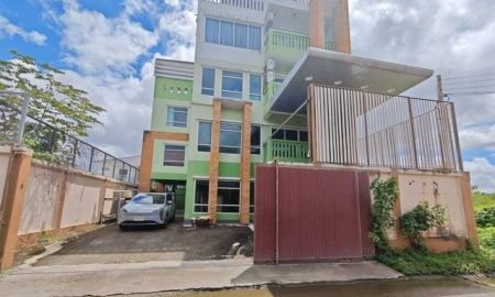 ให้เช่าอาคารพาณิชย์ / สำนักงาน - สำนักงาน 4.5 ชั้น 100 ตรว 484 ตรมจอดรถได้ 7 คัน . อ่อนนุช 66 ประเวศ กรุงเทพ