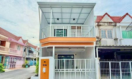 ขายทาวน์เฮาส์ - ขายทาวน์เฮ้าส์ 2 ชั้น หลังมุม หมู่บ้าน ป.ผาสุขนิเวศน์ ซอย 5 เนื้อที่ 16 ตารางวา 2 ห้องนอน ตำบลพิมลราช อำเภอบางบัวทอง จังหวัดนนทบุรี