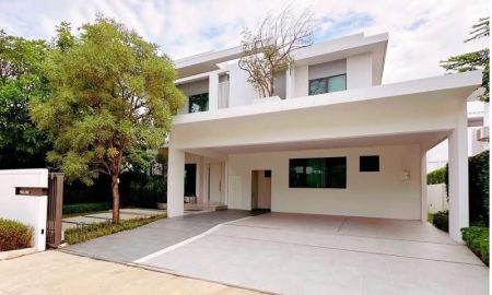 ให้เช่าบ้าน - ให้เช่าบ้านเดี่ยวหรู มัณฑนา บางนา กม.15 4 ห้องนอน 5 ห้องน้ำ พื้นที่ใช้สอย 240 ตร.ม. ใกล้ Central Village ราคา 130000 บาท