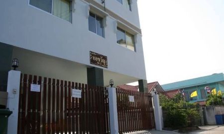 ขายอพาร์ทเม้นท์ / โรงแรม - ขายอพาร์ทเม้นท์ลาดกระบัง คุ้มเกล้า21 ที่ดิน 65 ตร.ว ใกล้สนามบินสุวรรณภูมิ นิคมอุตสาหรกรรมลาดกระบัง ปากซอยมีเซเว่น ตลาด Lotus ผู้เช่าเต็มตลอด Apartment