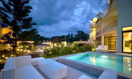 ขายบ้าน - พูลวิลล่าสไตล์ Palm Beach ท่ามกลางอ้อมกอดขุนเขาและลำธารธรรมชาติ (ราคาประเมิน 40 ลบ.)
