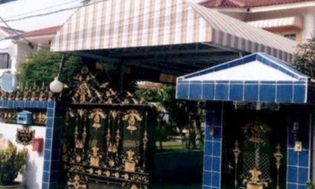 ขายที่ดิน - ขายที่ดินพร้อมบ้านเดี่ยว 2 หลัง เนื้อที่ 201 ตารางวา ซอยทุ่งมังกร 22 แขวงฉิมพลี เขตตลิ่งชัน ใกล้สถานีรถไฟตลิ่งชัน 900 เมตร