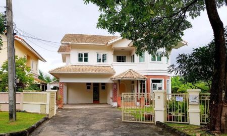 ให้เช่าบ้าน - หมู่บ้านจิรทิพย์ นวลจันทร์ 26 บ้านเดี่ยวหลังมุม (ติดสวน) 137 ตร.วา 3 นอน 4 น้ำ แอร์ 4 ตัว พร้อมอยู่
