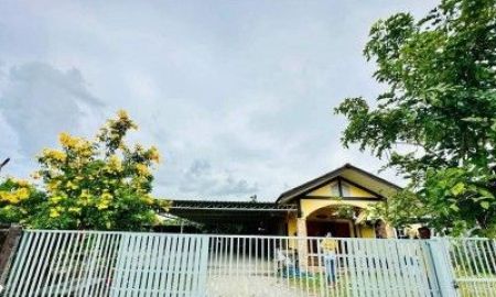 ขายบ้าน - ขายที่ดินพร้อมบ้านเดี่ยว (เหมาะสำหรับรีโนเวท)พื้นที่กว้างถึง 200 ตารางวา
