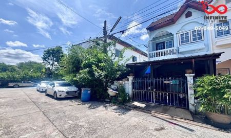 ขายทาวน์เฮาส์ - ขายทาวน์เฮาส์ 2 ชั้น 24 ตร.ว. หมู่บ้านรังสิกร รามอินทรา - พระยาสุเรนทร์ 13 ใกล้รถไฟฟ้าสายสีชมพู สถานีบางชัน ขายถูก