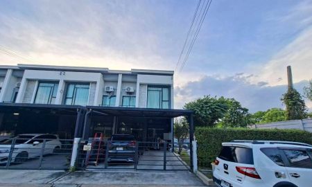 ขายบ้าน - ขายบ้าน 2 ชั้น หลังริม หมู่บ้านพลีโน่ รามอินทรา-วงแหวน