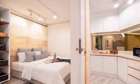 ขายคอนโด - คอนโด 2 ห้องนอน ตกแต่งสไตล์ Modern Art ห้องมุมสวย ชั้น 4 วิว
