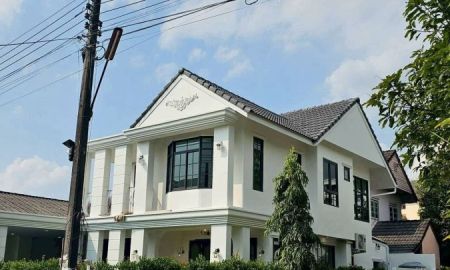 ขายบ้าน - บ้านเดี่ยว Modern Classic ทำเลทองสุเทพ-ใกล้มช. เดินทางสะดวก ห่างถนนใหญ่แค่ 50 เมตร
