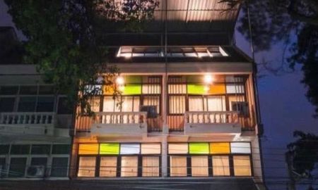 ให้เช่าอพาร์ทเม้นท์ / โรงแรม - ให้เช่าเกสต์เฮาส์ 13 ห้องนอน พิกัดคูเมืองเชียงใหม่ โอกาสทองสำหรับผู้ที่อยากทำธุรกิจที่พัก! เกสต์เฮาส์ทำเลดีใจกลางเมืองเก่า ตกแต่งสไตล์ล้านนาร่วมสมัย