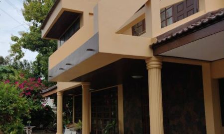 ขายบ้าน - ขายบ้าน 4 ชั้น 197ตร.ว รัชดา ห้วยขวาง ซอยประชาราษฎร์บำเพ็ญ หลังริม พร้อมอยู่ได้เลย เหมาะอยู่อาศัย หรือเป็น Home office ทำเลดีใจกลางเมือง