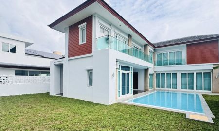 ขายบ้าน - หมู่บ้าน ซีบรีส วิลล่า พัทยา บ้านเดี่ยว 2 ชั้นใกล้ทะเล พร้อมเข้าอยู่ สำหรับขาย