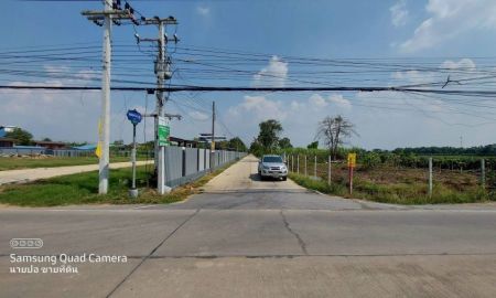 ขายที่ดิน - ขายด่วนที่ดิน 2 ไร่ ติดถนนคอนกรีต ถมแล้ว+ล้อมรั้วลวดหนาม ซอย คลองสี่ตะวันออก19 คลองหลวง ปทุมธานี