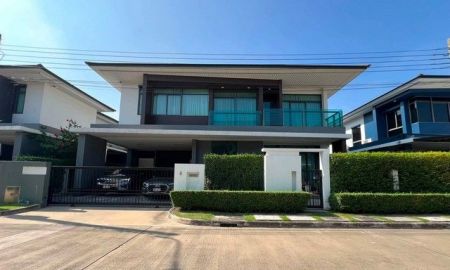 ให้เช่าบ้าน - ให้เช่าบ้านเดี่ยว Setthasiri กรุงเทพกรีฑา 4 ห้องนอน 4 ห้องน้ำ พื้นที่ 260 ตร.ม. เลี้ยงสัตว์ได้ ราคา 120000 บาท