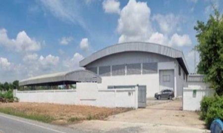 ให้เช่าโรงงาน / โกดัง - ให้เช่าโกดัง / โรงงาน พร้อมสำนักงาน / ทำเล ลำลูกกา คลอง 10 / พื้นที่ใช้สอย 5000 ตารางเมตร / รถเทรลเลอร์ 40 ฟุต เข้าออก ได้
