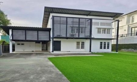 ให้เช่าอาคารพาณิชย์ / สำนักงาน - ให้เช่าบ้านเดี่ยว 2 ชั้น Home Office ซอยรามอินทรา / ปากซอยรถไฟฟ้า เดินได้ / จอดรถได้ 7 คัน / เหมาะหลากหลายธุรกิจ / จดบริษัทได้