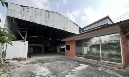 ให้เช่าโรงงาน / โกดัง - ให้เช่าโกดัง 103 ตรว. ซอยนาคนิวาส 18 เหมาะทำ ร้านอาหาร ร้านกาแฟ ธุรกิจบริการ อู่รถยนต์