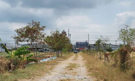 ขายที่ดิน - ขายที่ดินติดถนนแพรกษา เนื้อที่ 9 ไร่ เยื้องเทศบาลตำบลแพรกษา สมุทรปราการ