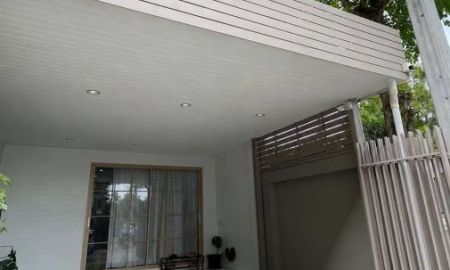 ให้เช่าทาวน์เฮาส์ - ประหยัดไฟด้วยโซลาร์เซลล์! ขาย/ให้เช่าทาวน์โฮม 3.5 ชั้น "Haus Niche แจ้งวัฒนะ" ทำโฮมออฟฟิศได้ ใกล้ รร.นานาชาติ ISB!