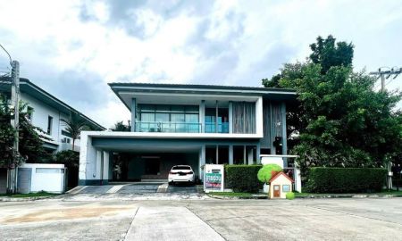 ขายบ้าน - ขายบ้านเดี่ยวหลังมุม 5 ห้องนอนแบบใหญ่สุดในโครงการ บนที่ดิน 108 ตร.ว หมู่บ้านเศรษฐสิริ ศรีนครินทร์-พระราม 9 ใกล้โรงเรียนนานาชาติไบรท์ตัน
