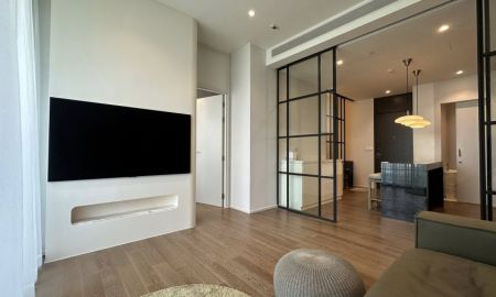 ขายคอนโด - ขายคอนโดระดับ Super luxury "Muniq Langsuan", (freehold), 64.56 sq.m. อยู่ในทำเลเงียบสงบใกล้สวนลุมพินี, Pathum Wan District, Bangkok.