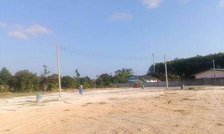 ขายที่ดิน - ขาย ที่ดิน เมืองระยอง ระยอง (ถนนคอนกรีต มี ประปา ไฟฟ้า หน้าแปลงที่ดิน โฉนดพร้อมโอน) ใกล้ ตลาดกลางผลไม้ตะพง