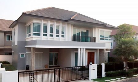 ขาย-ให้เช่าบ้าน - โครงการ แกรนด์ บางกอก บูเลอวาร์ด พระราม 9-ศรีนครินทร์ 75 ตารางวา 4 นอน 4 น้ำ ตกแต่งครบ