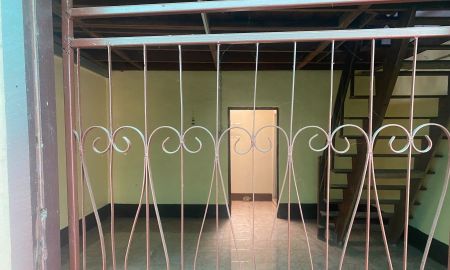 ให้เช่าบ้าน - บ้าน/สำนักงาน 2 ชั้นครึ่งตึกครึ่งไม้ ในเมืองหนองคายให้เช่าราคาถูก