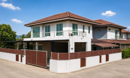 ขายบ้าน - ขายบ้านเดี่ยว 2 ชั้น บ้านบึง ชลบุรี หมู่บ้านบูรพาเมาท์เท่น หลังมุม มีสระว่ายน้ำส่วนตัว