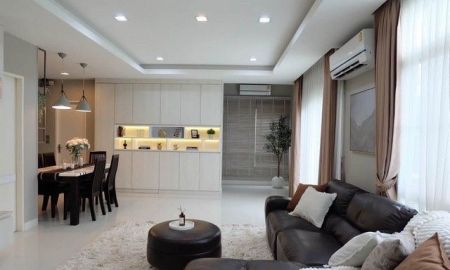 ให้เช่าบ้าน - ให้เช่าบ้านเดี่ยว 2 ชั้น ใกล้ เมกา บางนา เซ็นทรัล บางนา หมู่บ้านมัณฑนา 2 บางนา กม.7 ซอย รร.ราชวินิต บางแก้ว