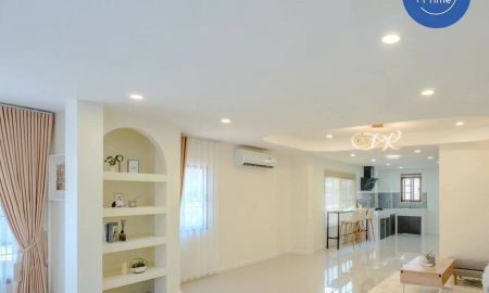 ขายทาวน์เฮาส์ - ลดแรง 6 แสน!! ทาวน์โฮม 3 ชั้น รีโนเวทใหม่ พระราม 9 ซอย 43 ใกล้เดอะไนน์ ทางด่วน รถไฟฟ้า ม.รามฯ