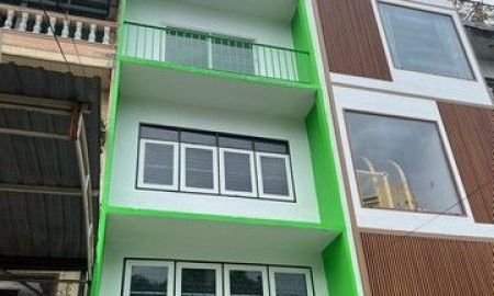 ขายอาคารพาณิชย์ / สำนักงาน - ขาย อาคารพาณิชย์ เจริญนคร 7 ตึกแถว 18 ตร.วา พื้นที่ใช้สอย 250 ตร.ม. 4 นอน 3 น้ำ รีโนเวทใหม่ ใกล้ ICONSIAM 16,000,000 บาท