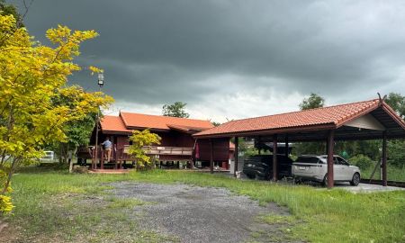 ขายบ้าน - ขาย บ้านเรือนไทยชั้นเดี่ยว พื้นยกสูง 2 ห้องนอน 2 ห้องน้ำแอร์ครบทุกห้องมีครัวในครัวนอกมีพื้นที่ทำกิจกรรมเยอะ