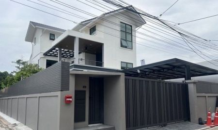 ให้เช่าบ้าน - บ้านเดี่ยวสร้างใหม่ 3 ชั้น 113 ตร.ว 300 ตร.ม. ทำเลดี เดินทางสะดวก ใกล้ MRTบางโพและทางด่วน