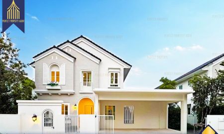 ให้เช่าบ้าน - ให้เช่าบ้านเดี่ยว ชัยพฤกษ์ บางนา กม.15 (Chaiyapruek Bangna Km.15) แต่งหรูสไตล์โมเดิร์นคลาสสิก พร้อมอยู่ติด Clubhouse