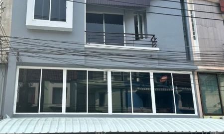ให้เช่าอาคารพาณิชย์ / สำนักงาน - ให้เช่า โฮมออฟฟิศ 4 ชั้น สไตล์เรียบหรูโมเดิร์น 350 ตร.ม. ลาดพร้าว 80 - เหม่งจ๋าย จดทะเบียนบริษัทได้ พร้อมอยู่ทันที