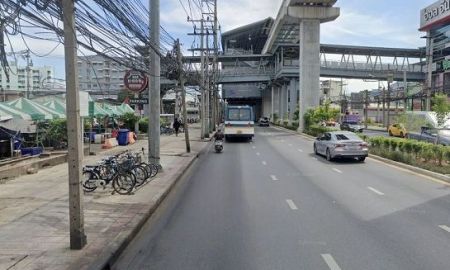 ขายที่ดิน - ขายที่ดินพร้อมสิ่งปลูกสร้าง ลาดพร้าว ซอย 87 ใกล้ Central Eastville